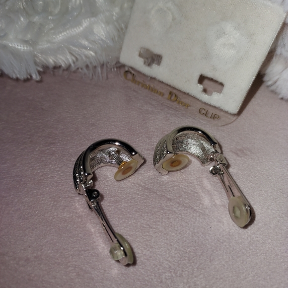 Sale🥳Authentic DIOR Silver Clip On Earrings with Swarovski Crystals - Picture 5 of 5